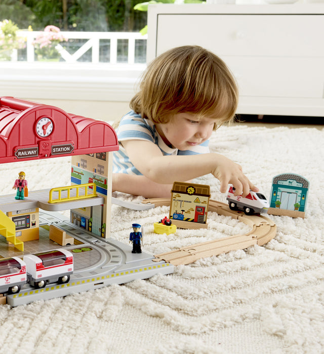 Hape | Portable Train Station Set