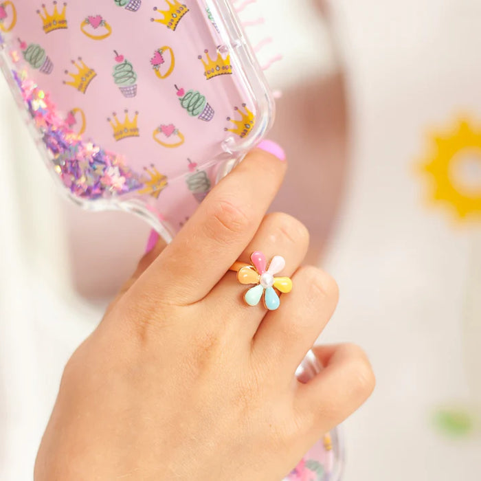 Mon Coco | Rainbow Petal Ring