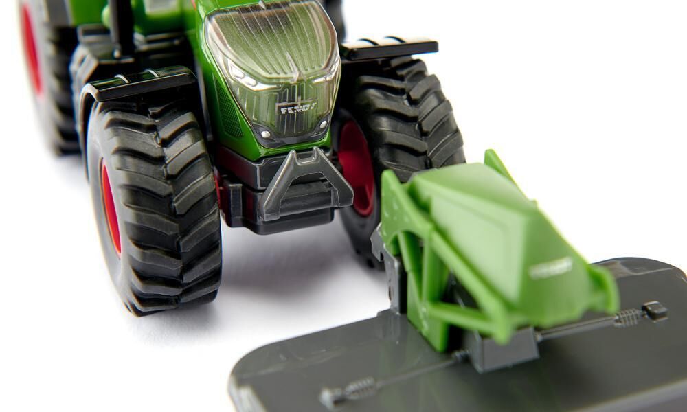 Siku | Fendt 942 Vario with Front Mower