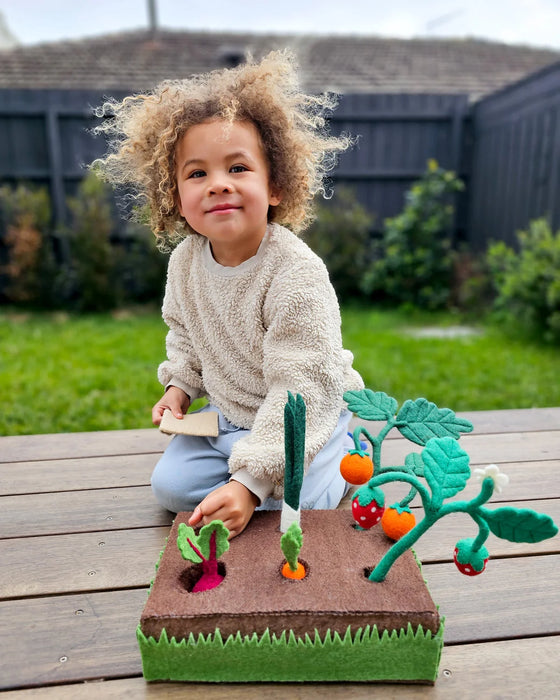 Tara Treasures | Felt Garden Planter Box with Plants and Vegetables