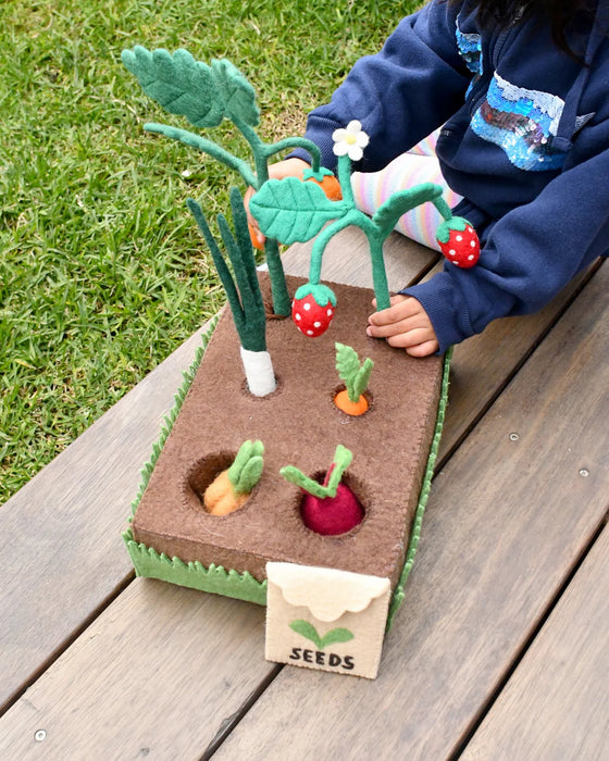 Tara Treasures | Felt Garden Planter Box with Plants and Vegetables