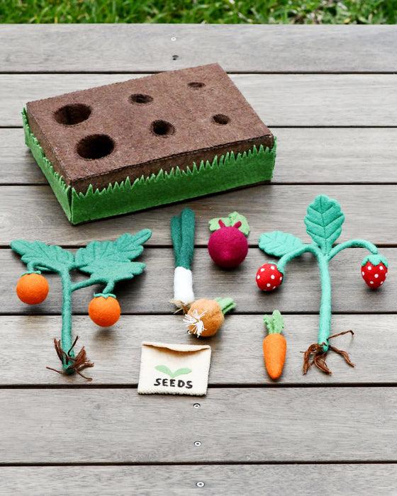 Tara Treasures | Felt Garden Planter Box with Plants and Vegetables