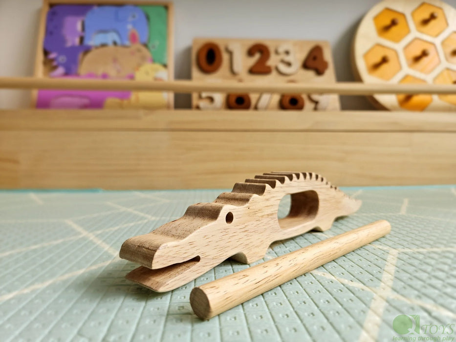 Wooden Singing Crocodile