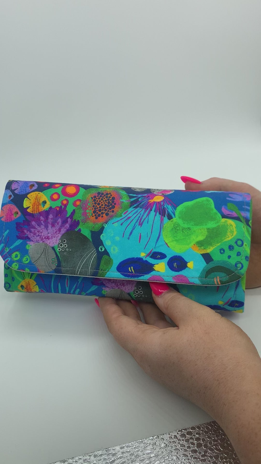 Rainy Chief Rainbow Earth Clay Foldable Wallet main image 1