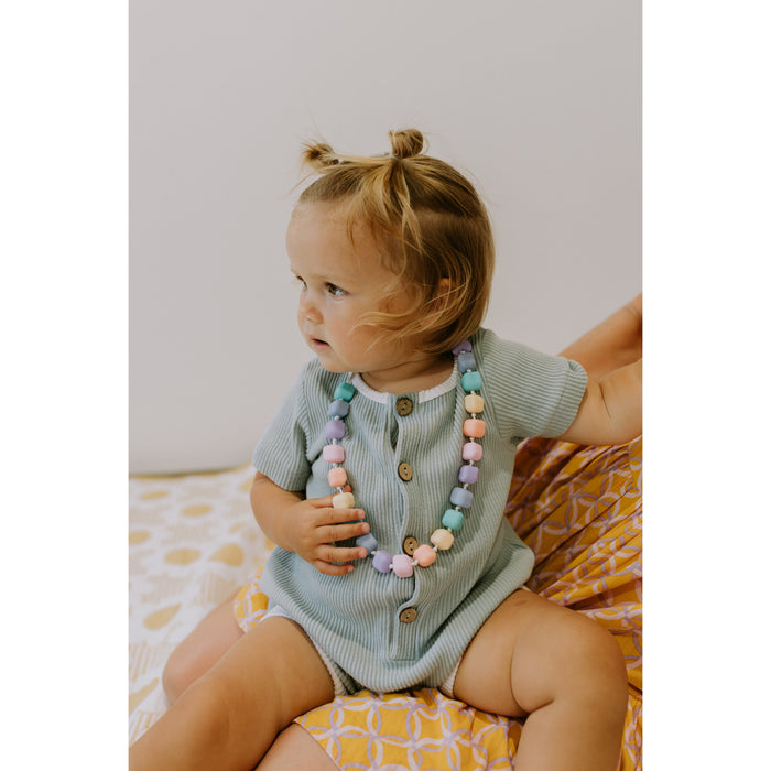 Jellystone | Necklace | Princess & the Pea - Rainbow Pastel